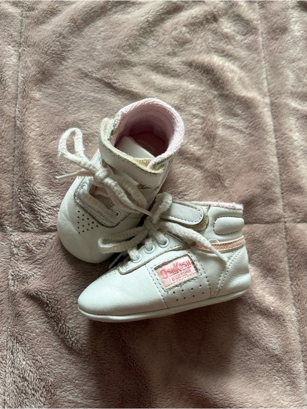 Vintage Oshkosh baby booties